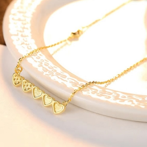 Mini Hearts Pendant Dainty Minimalist Necklace - Picture 2 of 5